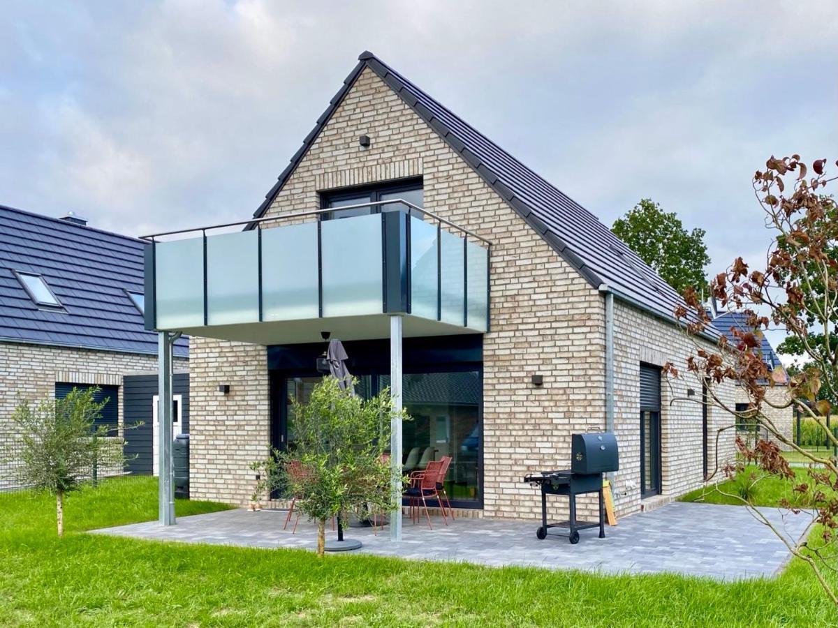 Ferienhaus Moin. Am Harkebruegger See Mit Sauna Barssel  Esterno foto